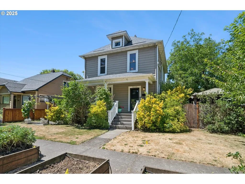 7235 N Oatman Avenue Portland OR 97217