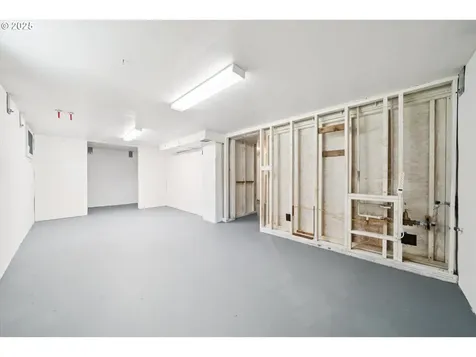 7235 N Oatman Avenue Portland OR 97217