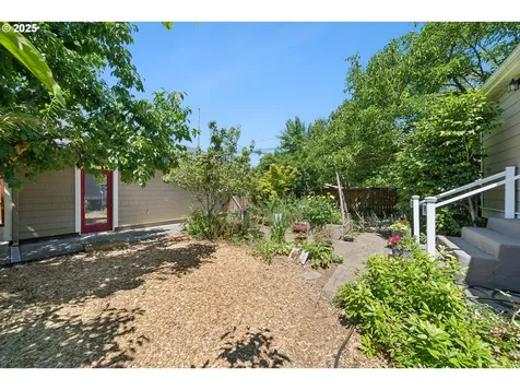 7235 N Oatman Avenue Portland OR 97217