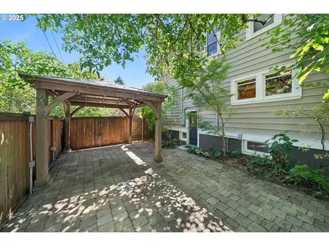 7235 N Oatman Avenue Portland OR 97217
