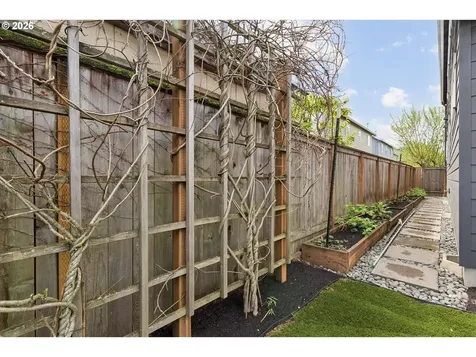 14825 NW Highcroft Court Portland OR 97229
