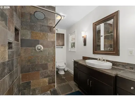 7507 NW 16th Avenue Vancouver WA 98665