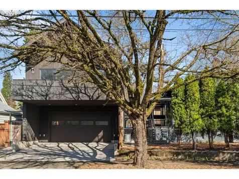 3033 SE 19th Avenue Portland OR 97202