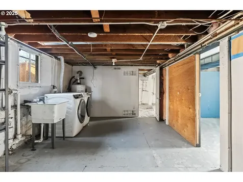 3033 SE 19th Avenue Portland OR 97202