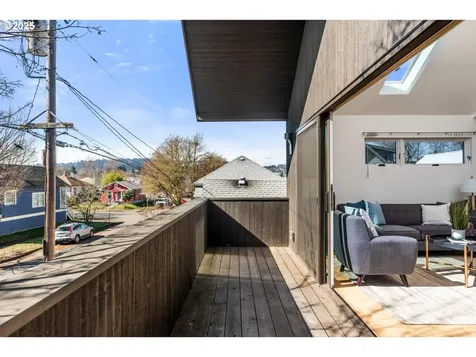 3033 SE 19th Avenue Portland OR 97202