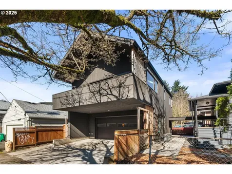 3033 SE 19th Avenue Portland OR 97202