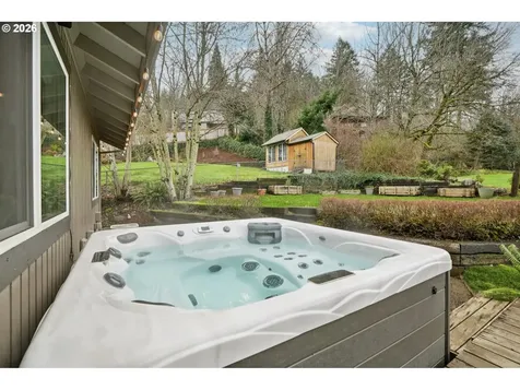 625 SW Miller Court Gresham OR 97080