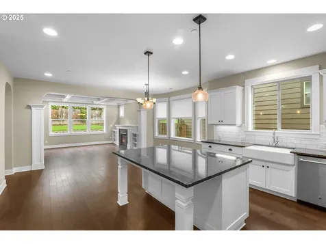 1953 SW Iowa Street Portland OR 97239