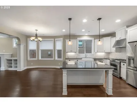 1953 SW Iowa Street Portland OR 97239