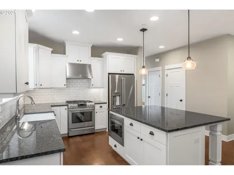 1953 SW Iowa Street Portland OR 97239