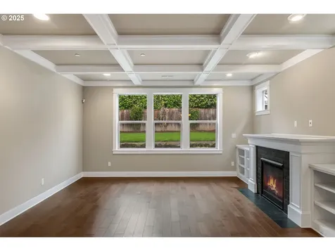1953 SW Iowa Street Portland OR 97239