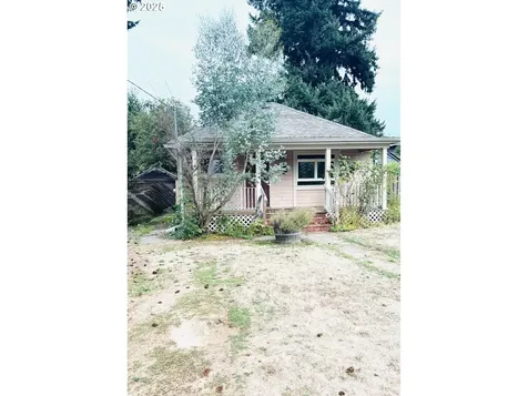 5624 NE 15th Avenue Portland OR 97211