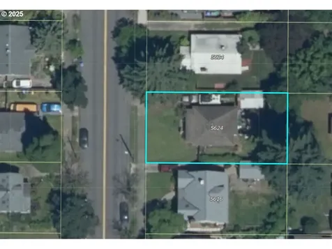 5624 NE 15th Avenue Portland OR 97211