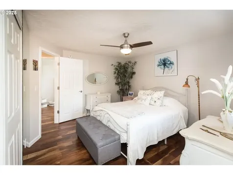 2416 SW 23rd Circle Troutdale OR 97060