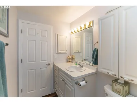 2416 SW 23rd Circle Troutdale OR 97060