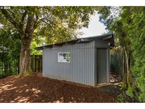 2416 SW 23rd Circle Troutdale OR 97060