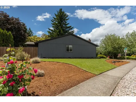 2416 SW 23rd Circle Troutdale OR 97060