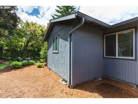 2416 SW 23rd Circle Troutdale OR 97060