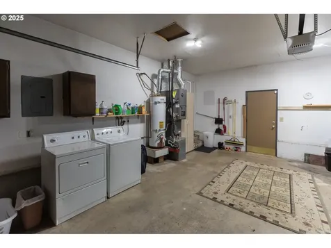 2416 SW 23rd Circle Troutdale OR 97060