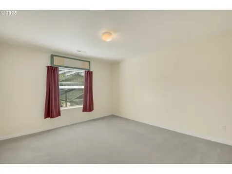 5592 NE Hidden Creek Drive Hillsboro OR 97124