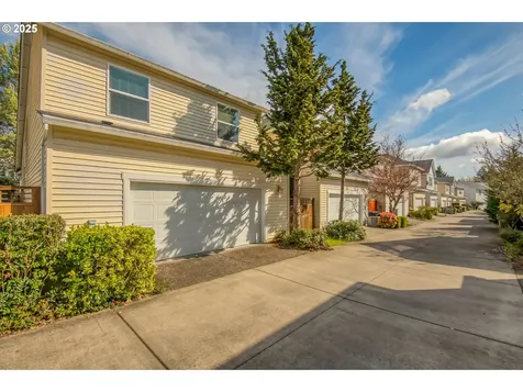 5592 NE Hidden Creek Drive Hillsboro OR 97124