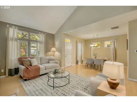 5592 NE Hidden Creek Drive Hillsboro OR 97124