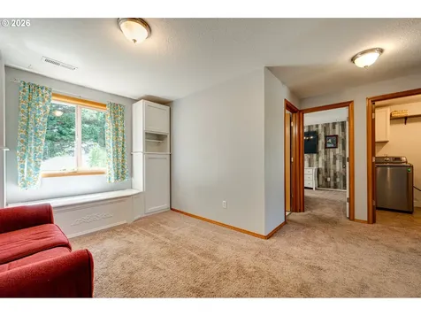 302 Pine Street Woodland WA 98674