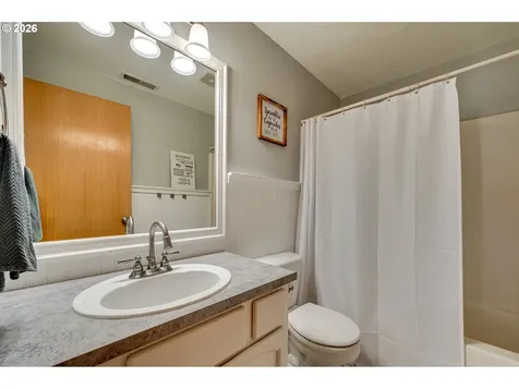 302 Pine Street Woodland WA 98674