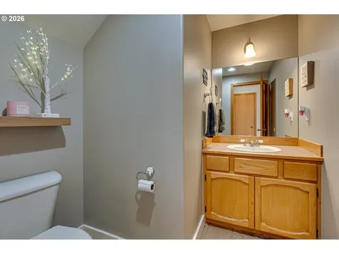 302 Pine Street Woodland WA 98674