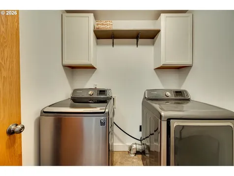 302 Pine Street Woodland WA 98674