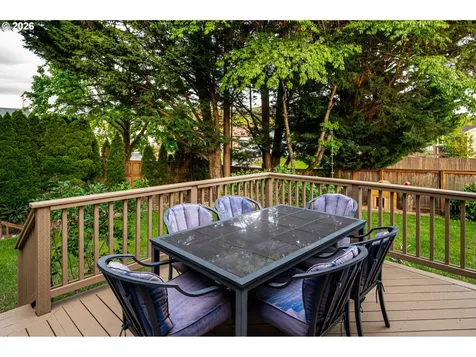302 Pine Street Woodland WA 98674