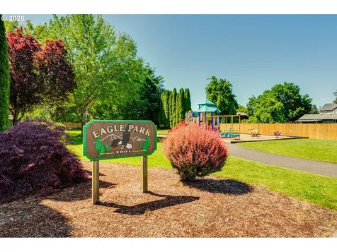 302 Pine Street Woodland WA 98674