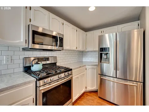 302 Pine Street Woodland WA 98674