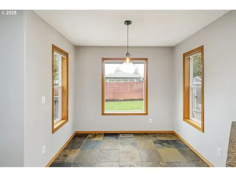 5011 SE Boise Street Portland OR 97206