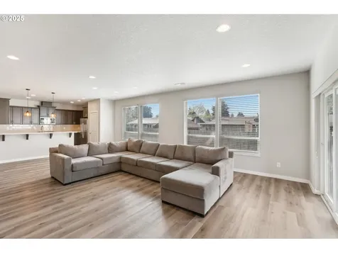 10311 NE 63rd Place Vancouver WA 98662