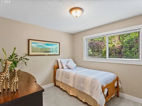 708 NW 80th Street Vancouver WA 98665