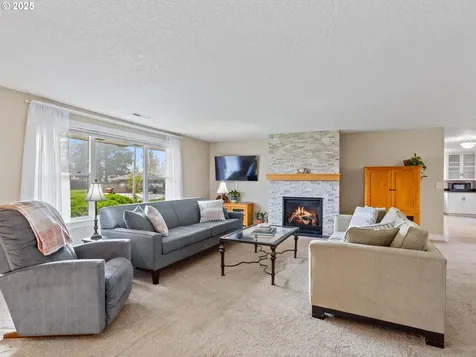 708 NW 80th Street Vancouver WA 98665