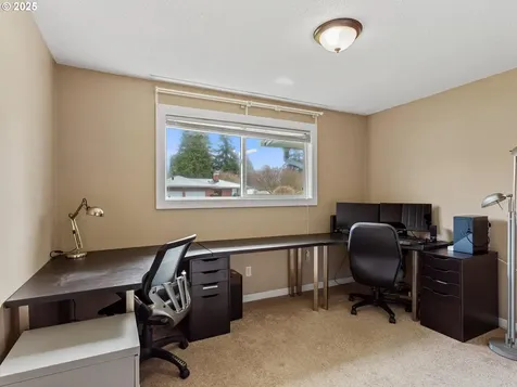 708 NW 80th Street Vancouver WA 98665
