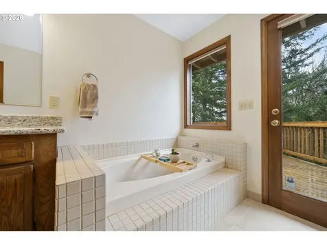 19629 Derby Court West Linn OR 97068