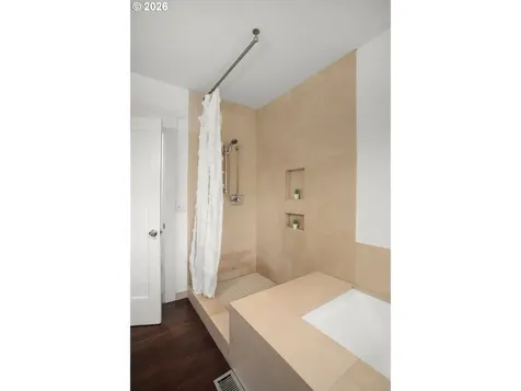 5015 NE Cleveland Avenue Portland OR 97211