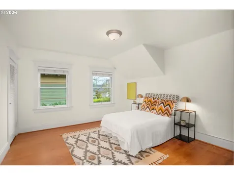 5015 NE Cleveland Avenue Portland OR 97211