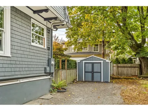 5015 NE Cleveland Avenue Portland OR 97211