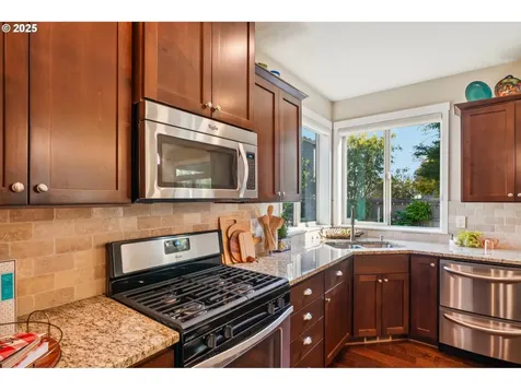 6617 NE 107th Street Vancouver WA 98686
