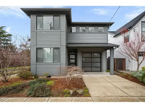 105 NE Morgan Street Portland OR 97211