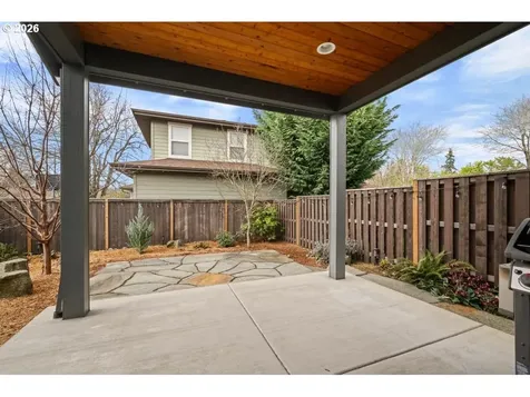 105 NE Morgan Street Portland OR 97211