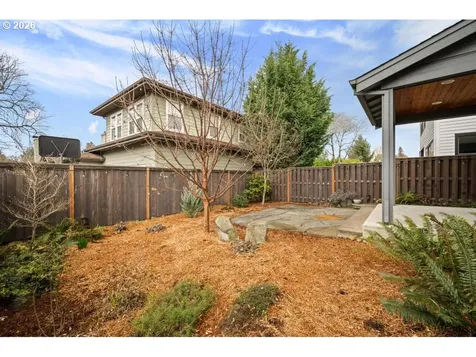 105 NE Morgan Street Portland OR 97211