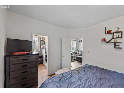 2650 Sheridan Avenue North Bend OR 97459