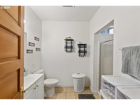 2650 Sheridan Avenue North Bend OR 97459