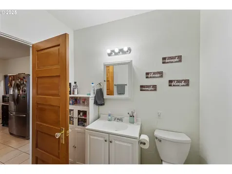 2650 Sheridan Avenue North Bend OR 97459