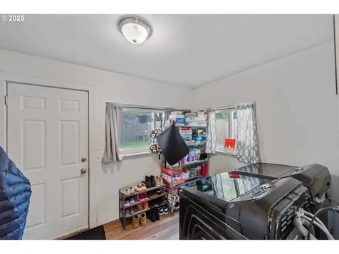2650 Sheridan Avenue North Bend OR 97459